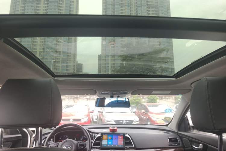 Used Kia K4 2014 1.8L Automatic DLX Headliner