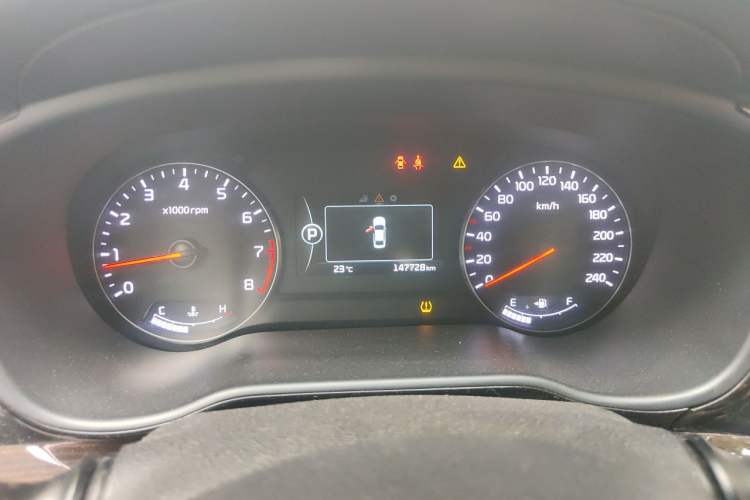 Used Kia K4 2014 1.8L Automatic LUX Instrument Cluster