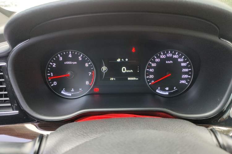 Used Kia K4 2014 1.8L Automatic DLX Instrument Cluster