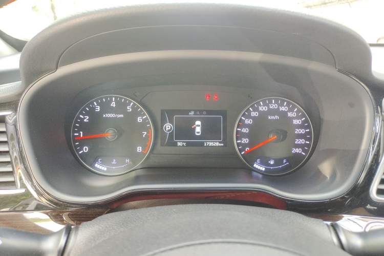 Used Kia K4 2014 1.8L Automatic DLX Instrument Cluster