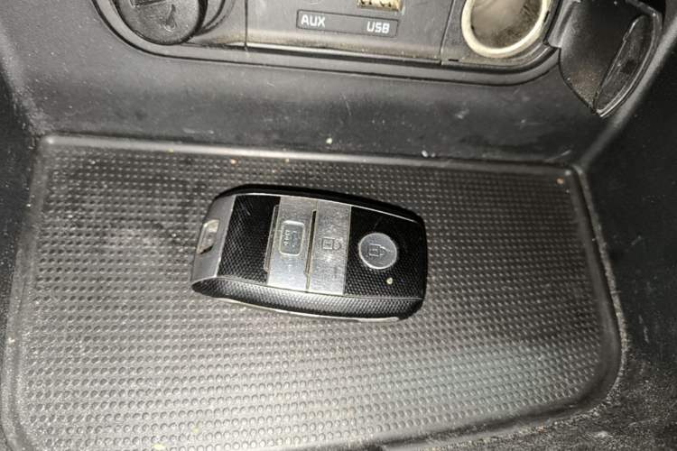 Used Kia K4 2014 1.8L Automatic GLS Interior 1