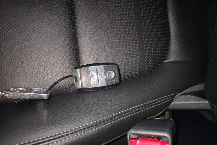 Used Kia K4 2014 1.8L Automatic GLS Interior 1