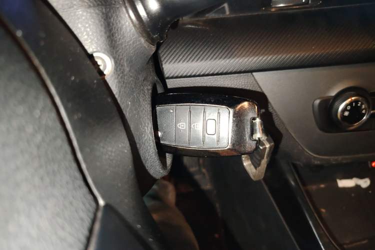 Used Kia K4 2014 1.8L Automatic GL Interior 1