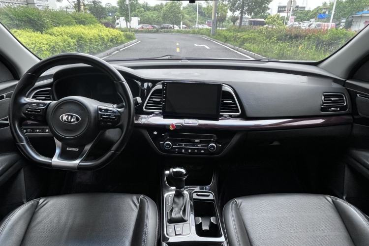 Used Kia K4 2014 1.6T Automatic Turbo Interior 1