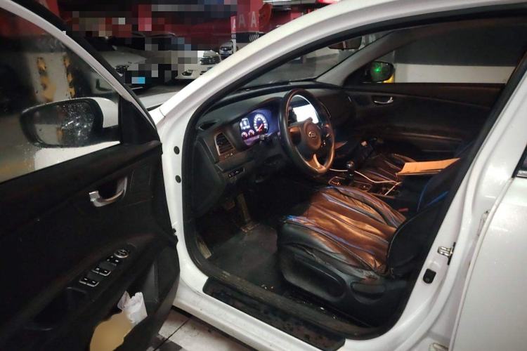 Used Kia K4 2014 1.8L Automatic GL Interior 3