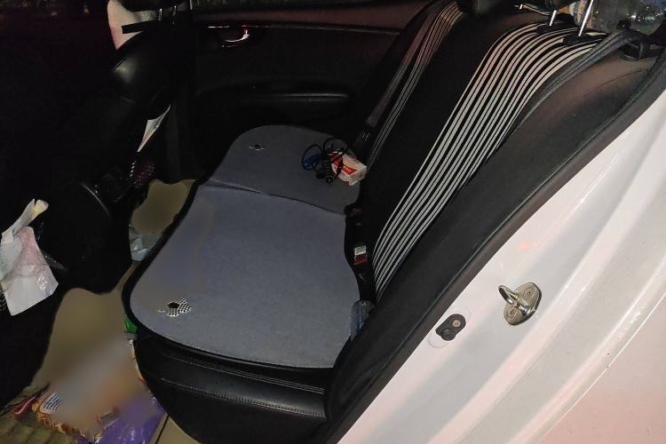 Used Kia K4 2014 1.8L Automatic DLX Interior 4