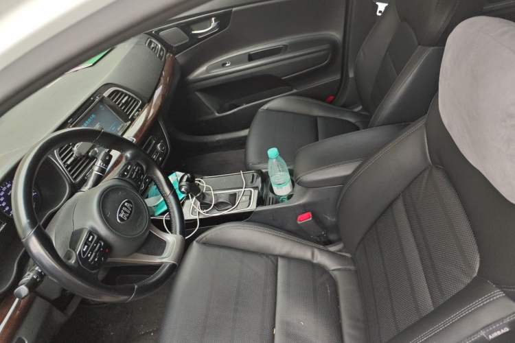 Used Kia K4 2014 1.8L Automatic DLX Left Front Seat