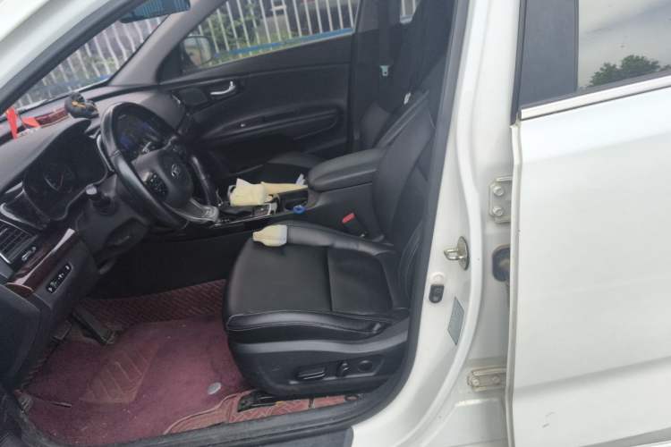 Used Kia K4 2014 1.8L Automatic DLX Left Front Seat