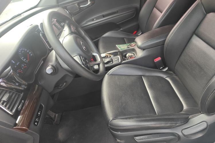 Used Kia K4 2014 1.8L Automatic GLS Left Front Seat