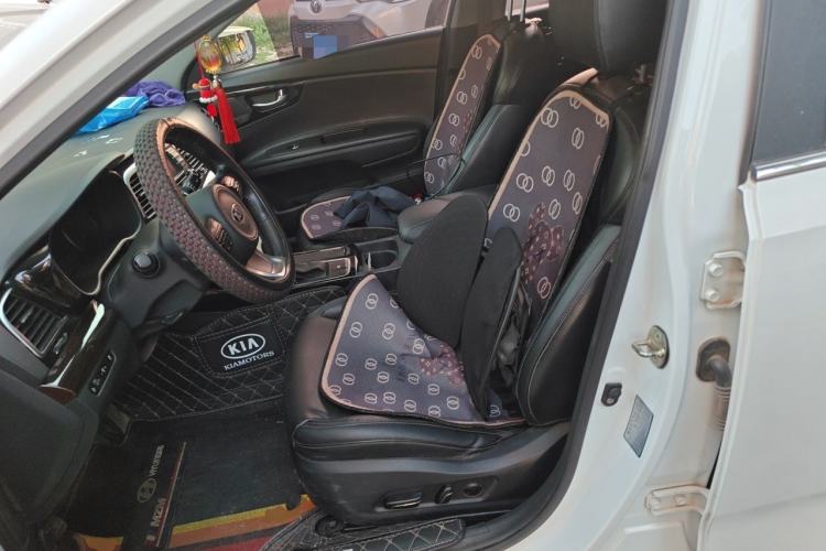 Used Kia K4 2014 1.8L Automatic DLX Left Front Seat