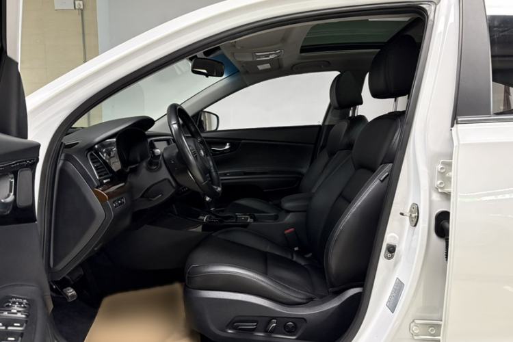 Used Kia K4 2014 1.8L Automatic DLX Left Front Seat