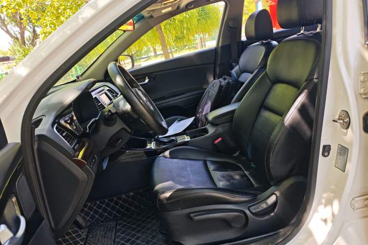 Used Kia K4 2014 1.8L Automatic GLS Left Front Seat