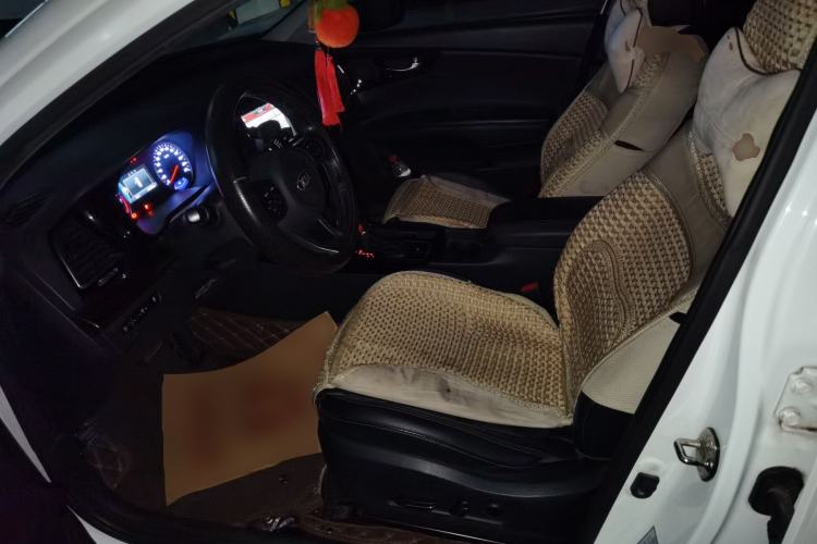 Used Kia K4 2014 1.8L Automatic DLX Left Front Seat
