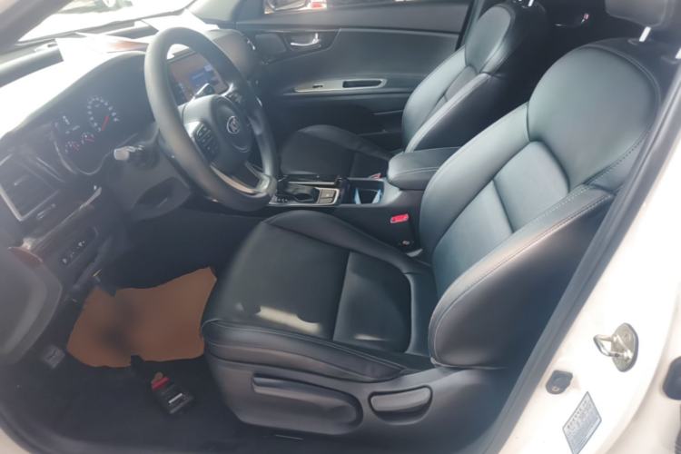 Used Kia K4 2014 1.8L Automatic GLS Left Front Seat