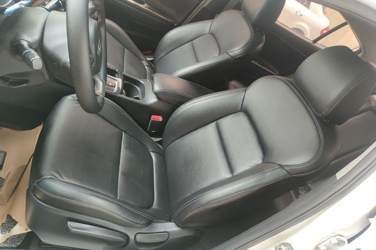 Used Kia K4 2014 1.8L Automatic GLS Left Front Seat