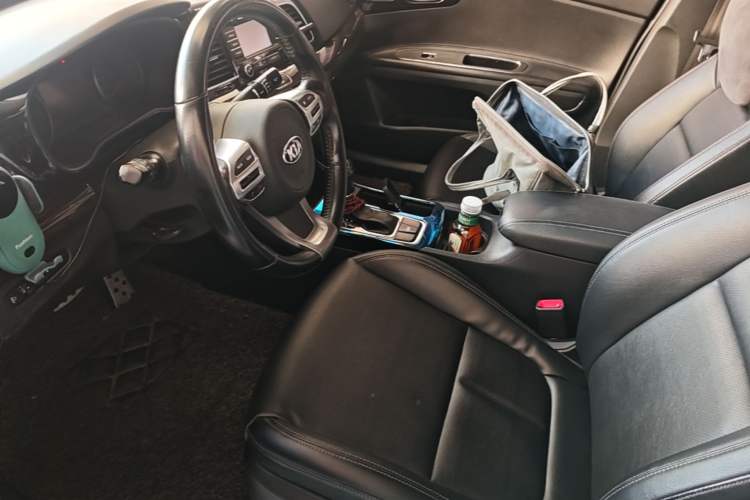 Used Kia K4 2014 1.8L Automatic DLX Left Front Seat