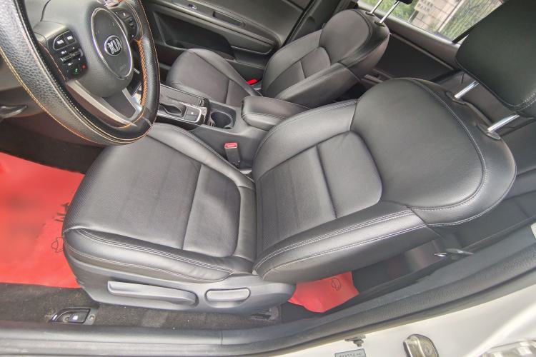 Used Kia K4 2014 1.8L Automatic GLS Left Front Seat