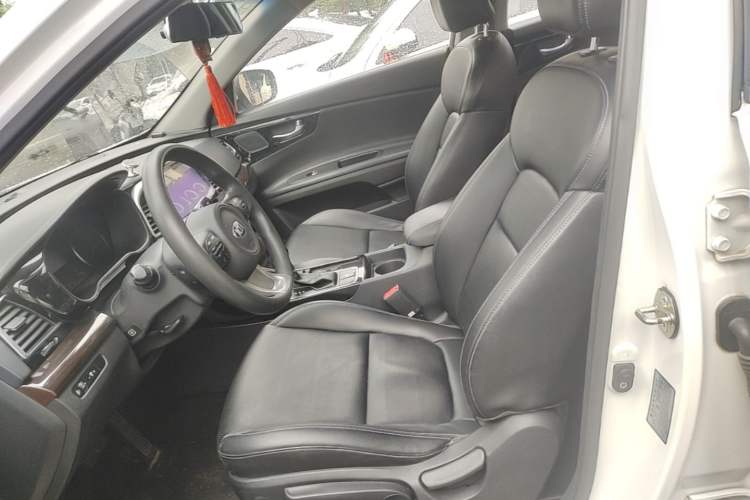 Used Kia K4 2014 1.8L Automatic GLS Left Front Seat