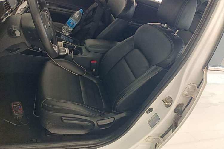 Used Kia K4 2014 1.8L Automatic GLS Left Front Seat