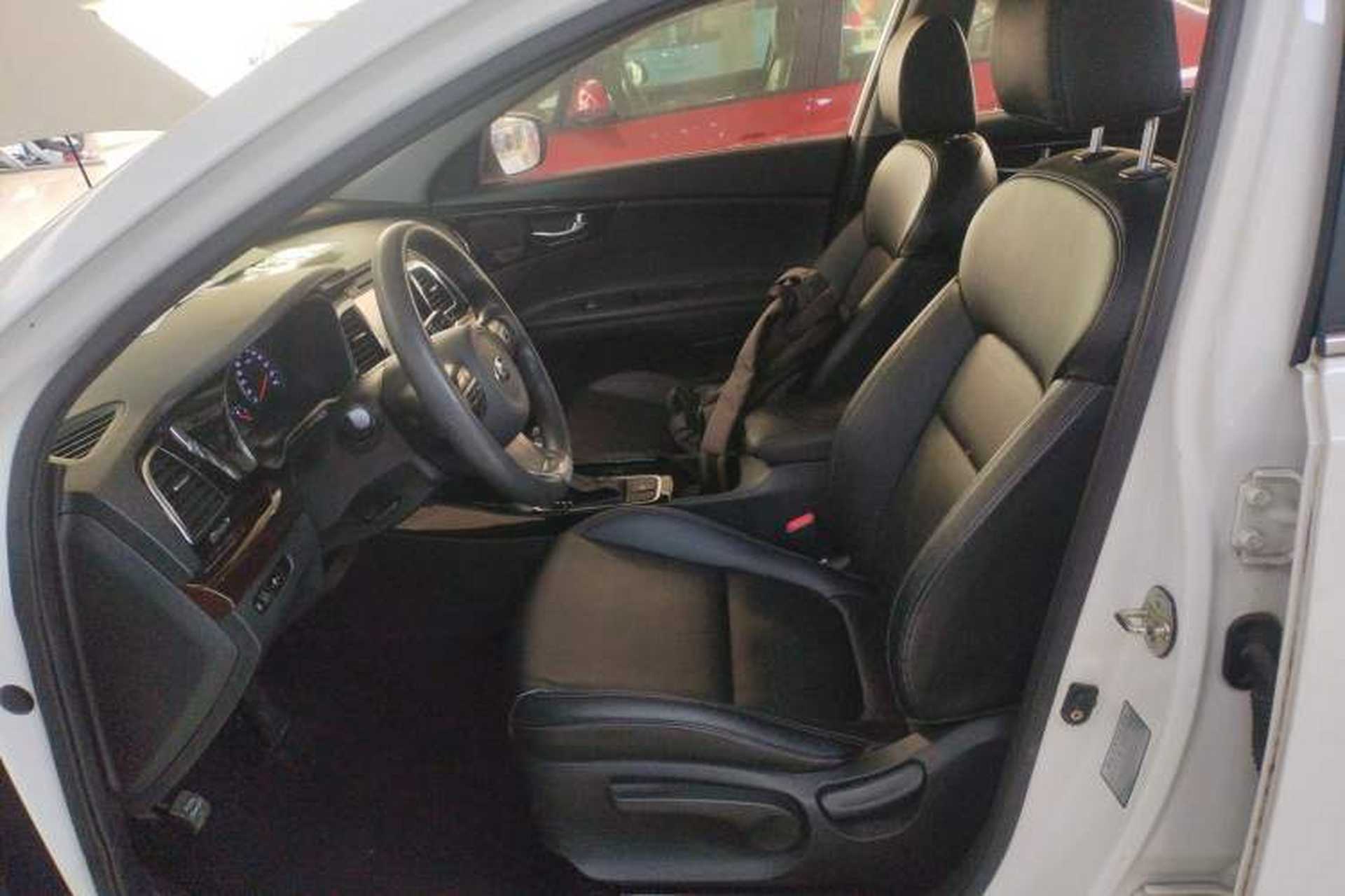 Used Kia K4 2014 1.8L Automatic GLS Left Front Seat
