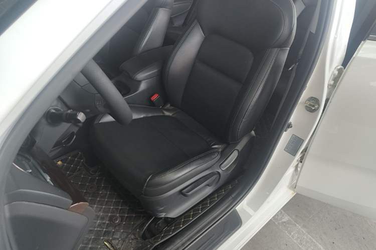 Used Kia K4 2014 1.6T Automatic Turbo Left Front Seat