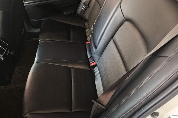 Used Kia K4 2014 1.8L Automatic DLX Left Rear Seat