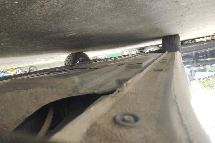 Used Kia K4 2014 1.8L Automatic DLX Left Side Sill