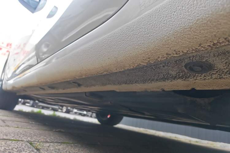 Used Kia K4 2014 1.8L Automatic DLX Left Side Sill