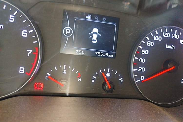 Used Kia K4 2014 1.6T Automatic Turbo Odometer Close Up