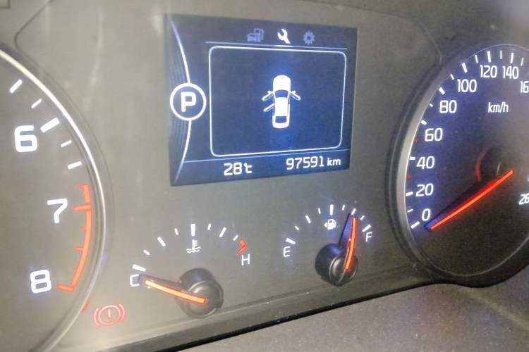 Used Kia K4 2014 1.6T Automatic Turbo Odometer Close Up