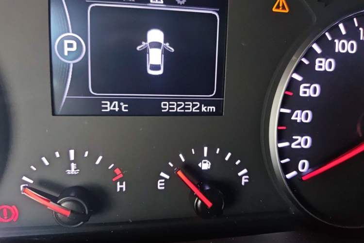 Used Kia K4 2014 1.6T Automatic Turbo Odometer Close Up
