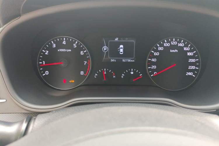 Used Kia K4 2014 1.8L Automatic GL Odometer Close Up