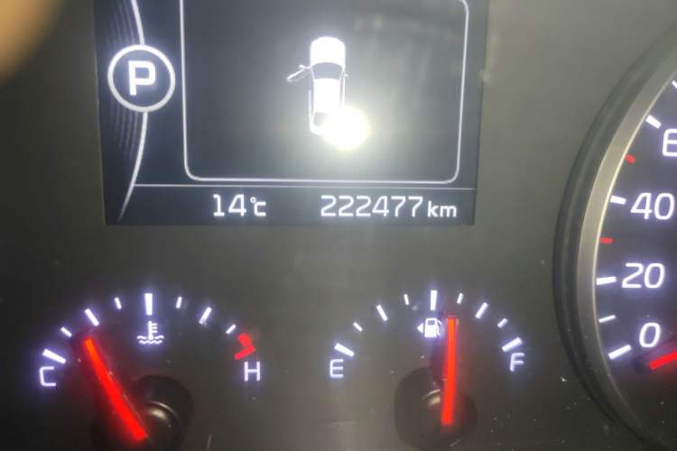 Used Kia K4 2014 1.8L Automatic GLS Odometer Close Up
