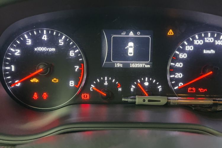 Used Kia K4 2014 1.8L Manual GL Odometer Close Up