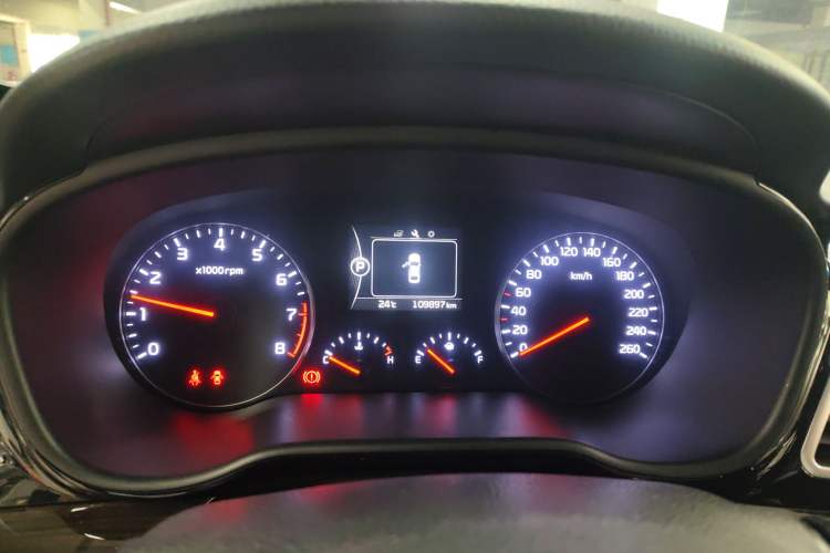 Used Kia K4 2014 1.6T Automatic Turbo Odometer Close Up