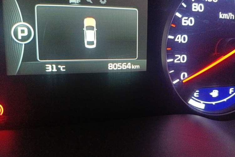 Used Kia K4 2014 1.8L Automatic DLX Odometer Close Up