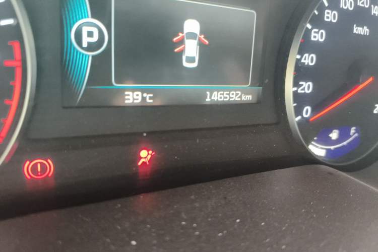 Used Kia K4 2014 1.8L Automatic DLX Odometer Close Up