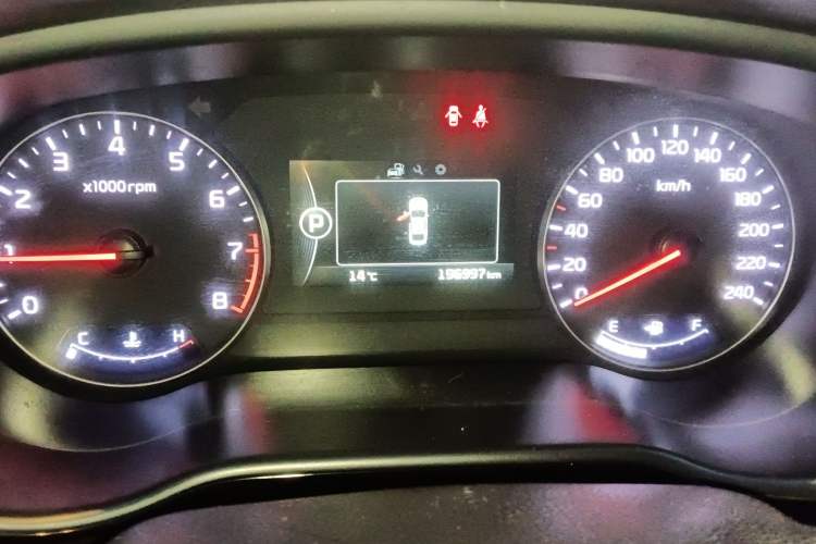Used Kia K4 2014 1.8L Automatic LUX Odometer Close Up