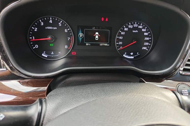 Used Kia K4 2014 1.8L Automatic DLX Odometer Close Up
