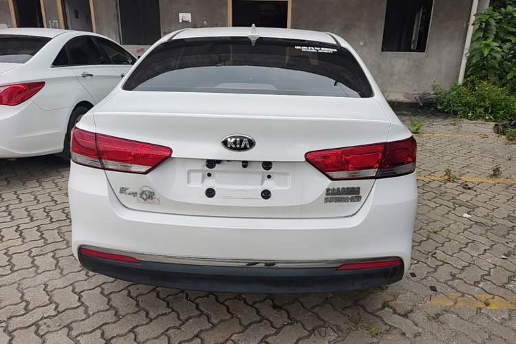 Used Kia K4 2014 1.8L Manual GL Rear