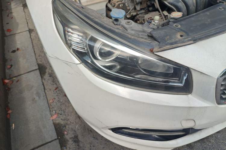 Used Kia K4 2014 1.8L Automatic GLS Right Front Headlight