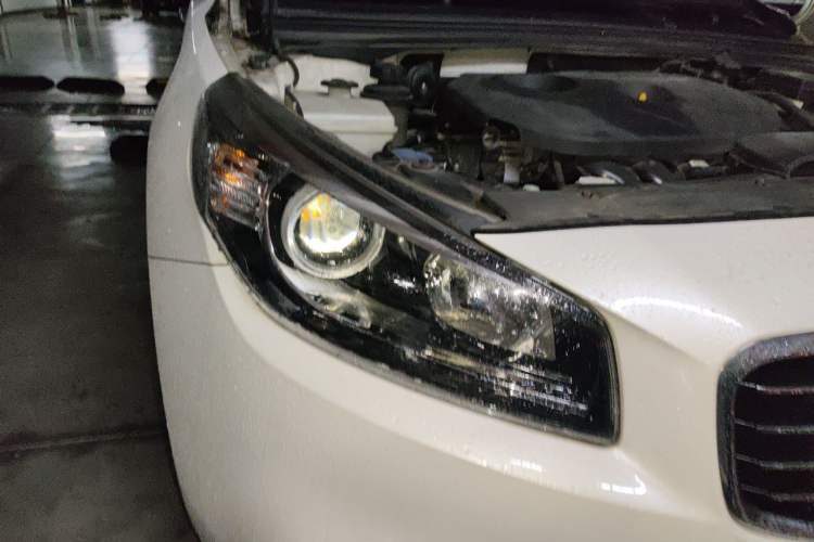 Used Kia K4 2014 1.8L Automatic GLS Right Front Headlight