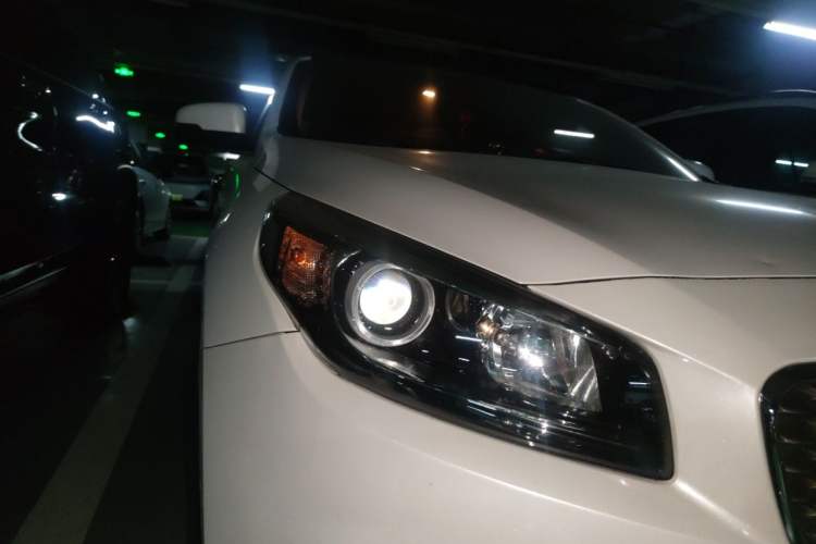 Used Kia K4 2014 1.8L Automatic GLS Right Front Headlight