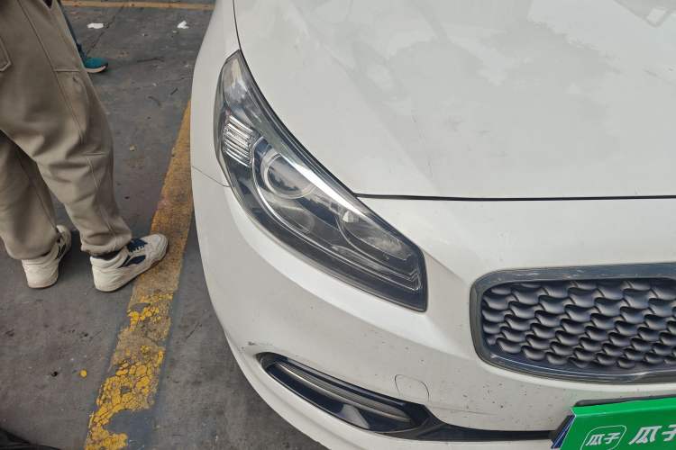 Used Kia K4 2014 1.8L Automatic GLS Right Front Headlight