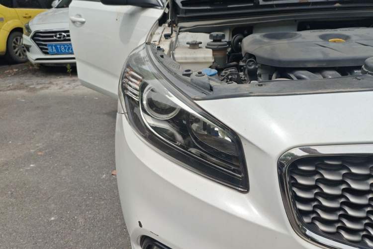 Used Kia K4 2014 1.8L Automatic GL Right Front Headlight