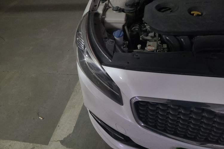 Used Kia K4 2014 1.8L Automatic GLS Right Front Headlight