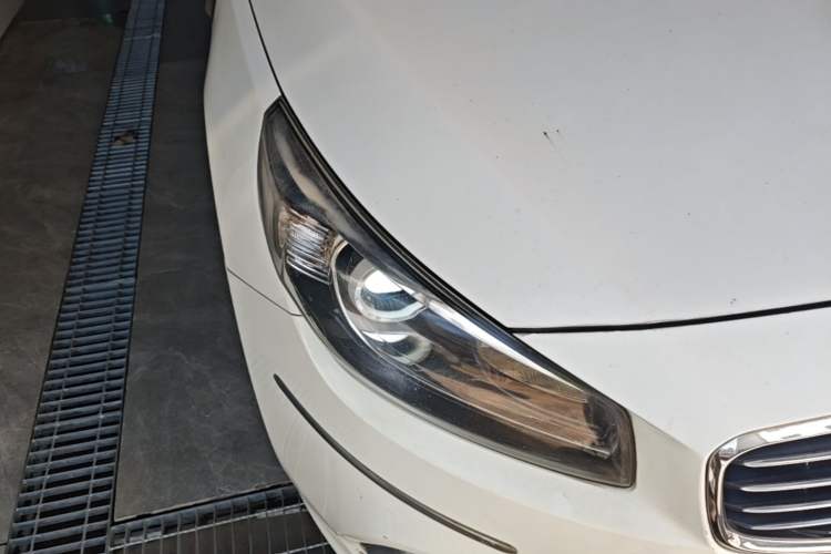 Used Kia K4 2014 1.8L Automatic DLX Right Front Headlight