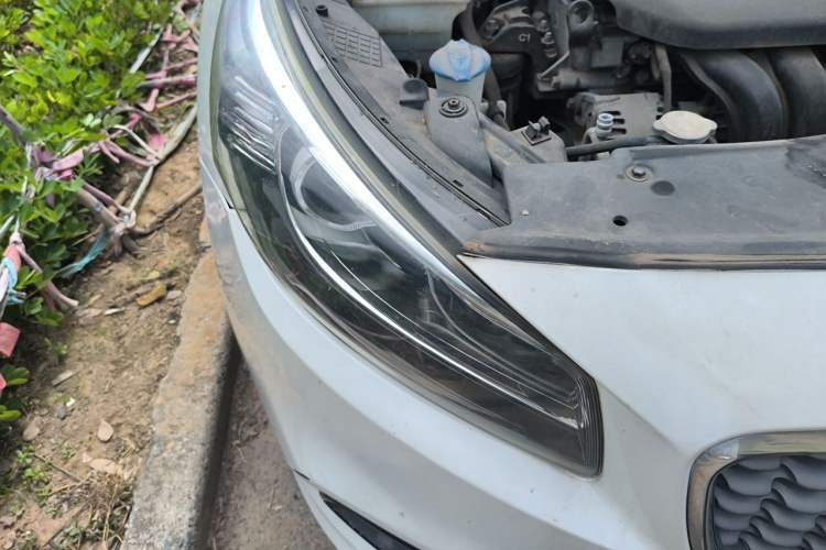 Used Kia K4 2014 1.8L Manual GL Right Front Headlight