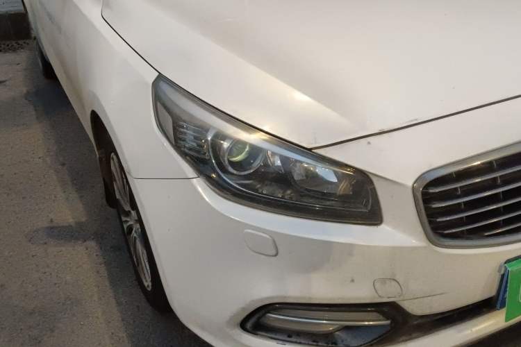Used Kia K4 2014 1.8L Automatic LUX Right Front Headlight