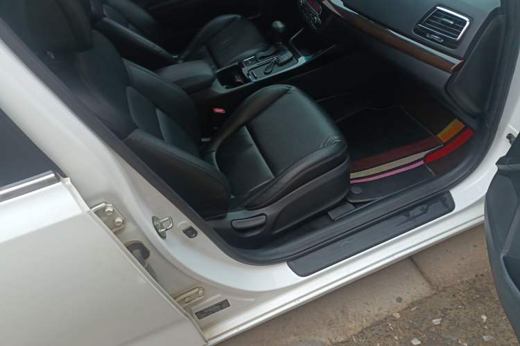 Used Kia K4 2014 1.6T Automatic Turbo Right Front Seat
